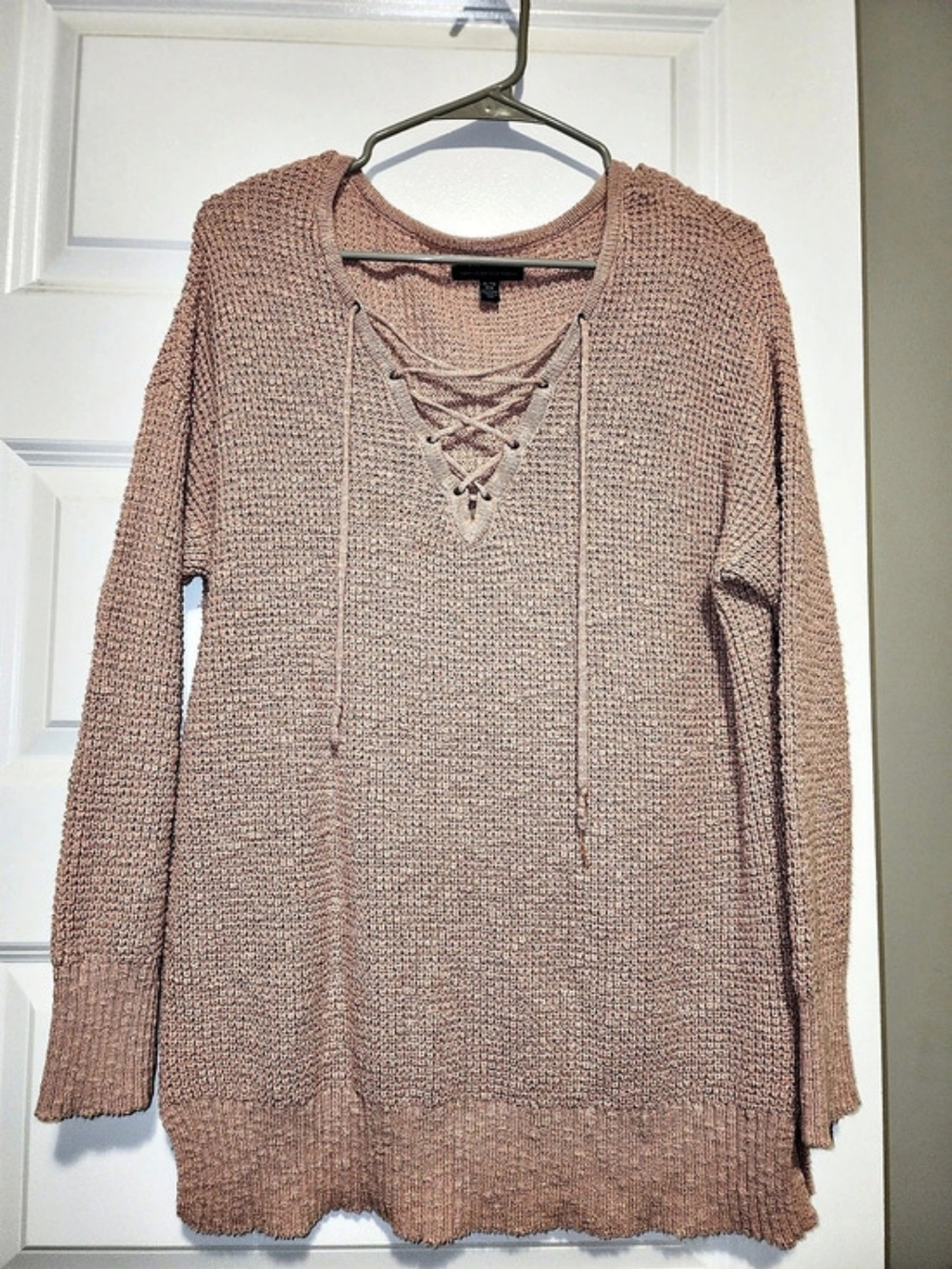 American Eagle Outfitters Lace-Up Pink Sweater Size XL Like New